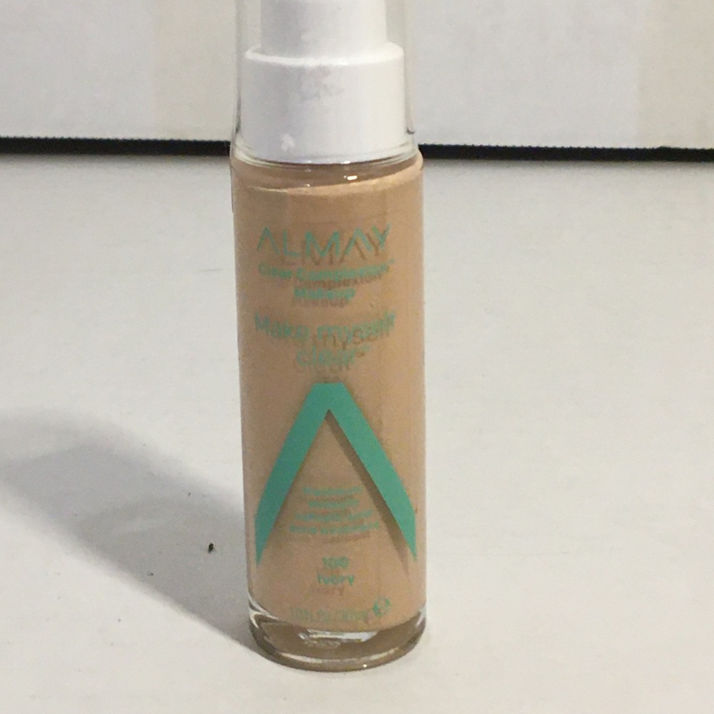 3/20% Almay. Foundation